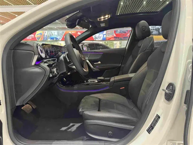 Mercedes-Benz A-Class — Фото автомобиля 10