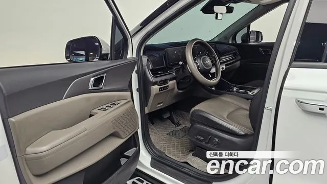 Kia Carnival — Фото автомобиля 15