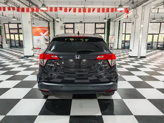 Honda Vezel — Фото автомобиля 8