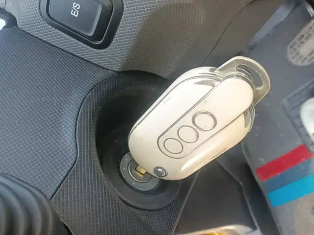Wuling Hongguang Mini EV — Фото автомобиля 8