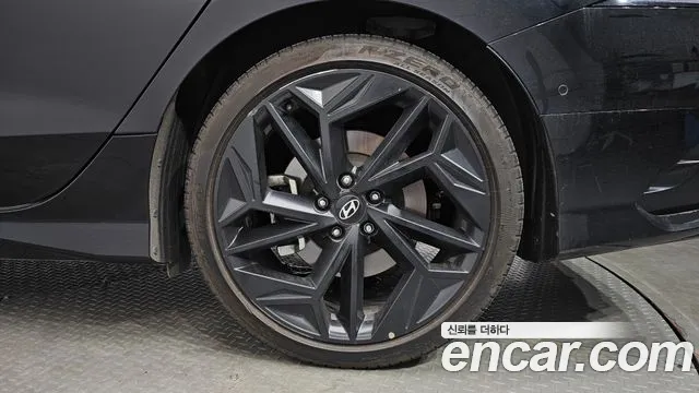 Hyundai Ioniq6 — Фото автомобиля 15