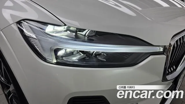Volvo XC60 Generation 2 — Фото автомобиля 22
