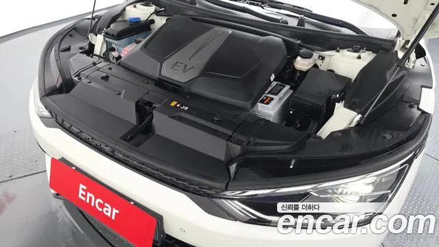 Kia EV6 — Фото автомобиля 6