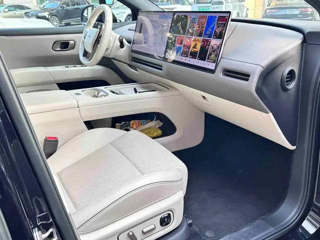 Li Auto i6 — Фото автомобиля 17