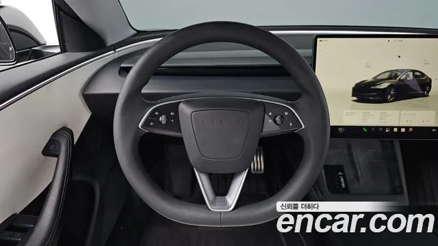 Tesla Model 3 — Фото автомобиля 19