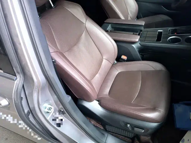 Toyota Granvia — Фото автомобиля 24
