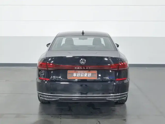 Volkswagen Passat — Фото автомобиля 4