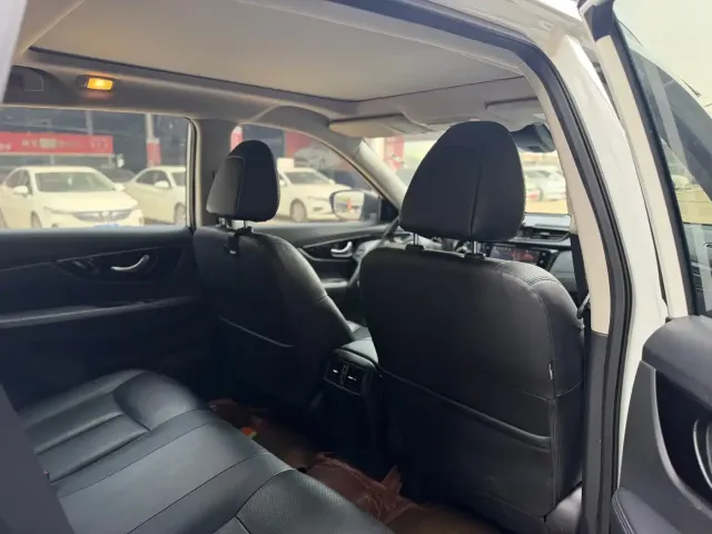 Nissan X-Trail — Фото автомобиля 8