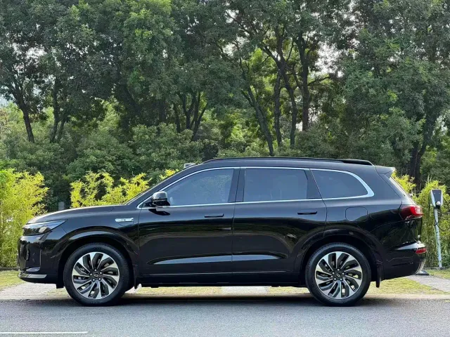 Aito M7 — Фото автомобиля 4