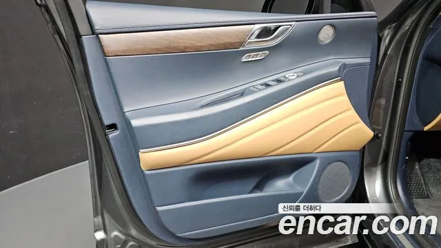 Genesis GV80 — Фото автомобиля 13
