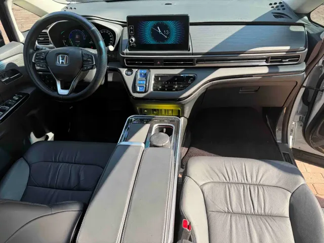 Honda Elysion — Фото автомобиля 25