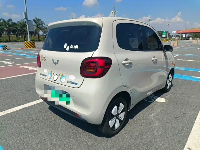 Wuling Hongguang Mini EV — Фото автомобиля 10