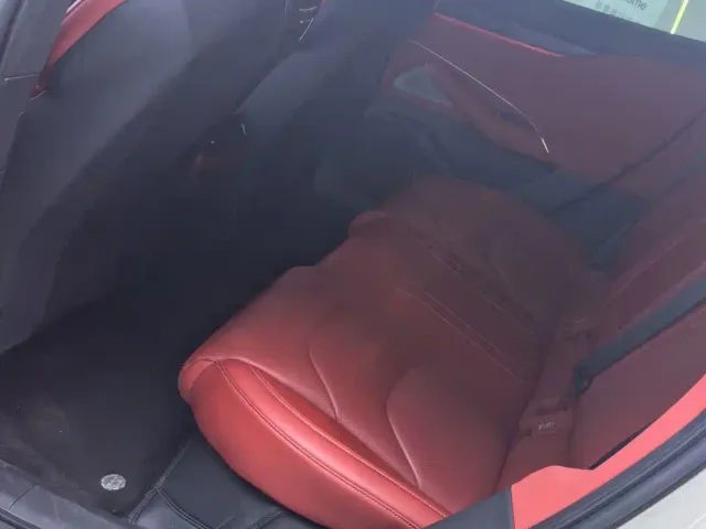 Xiaomi SU7 — Фото автомобиля 7