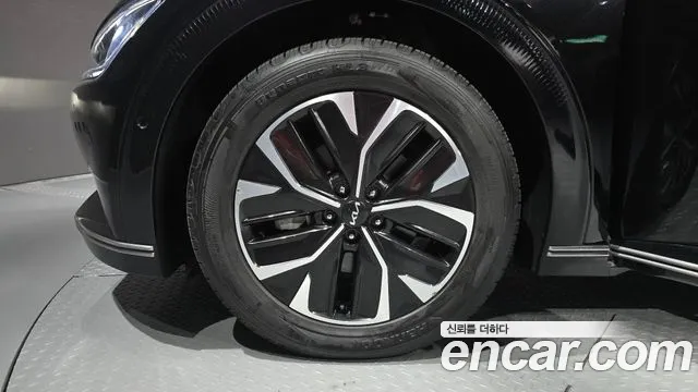 Kia EV6 — Фото автомобиля 5