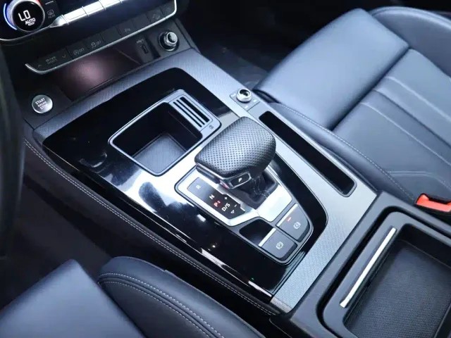 Audi Q5L — Фото автомобиля 12