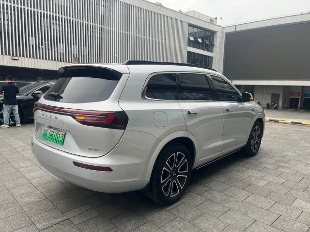 Aito M7 — Фото автомобиля 5
