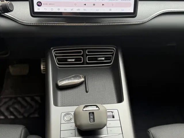 BYD Song Pro — Фото автомобиля 17