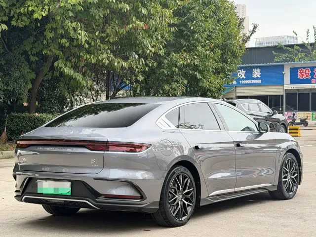 BYD Han — Фото автомобиля 14