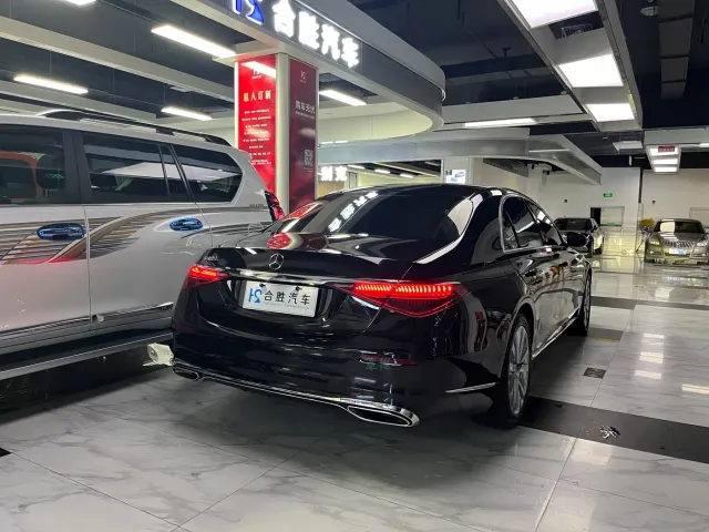 Mercedes-Benz S-Class — Фото автомобиля 9
