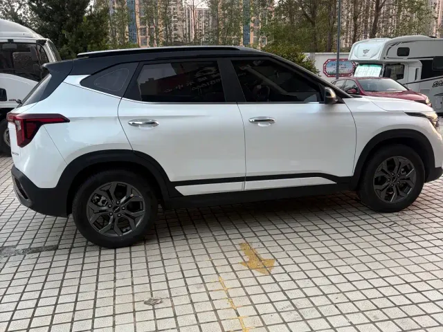 Kia Seltos — Фото автомобиля 5