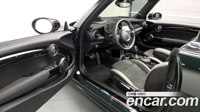 Mini Cooper Convertible — Фото автомобиля 9