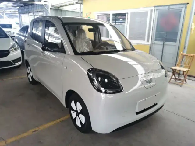 Wuling Hongguang Mini EV — Фото автомобиля 3