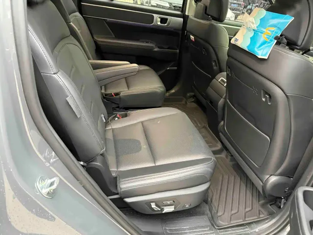 Hyundai Santa Fe — Фото автомобиля 7