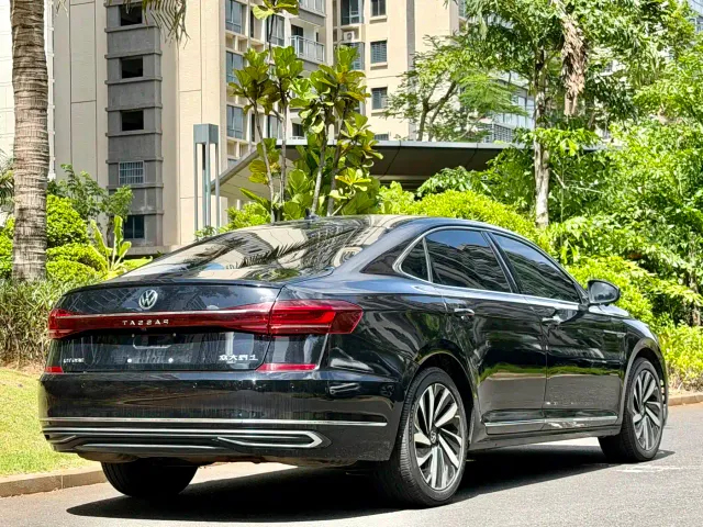 Volkswagen Passat — Фото автомобиля 9