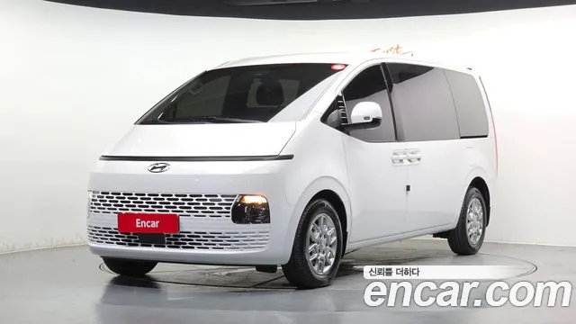 Фотография автомобиля — Hyundai Staria