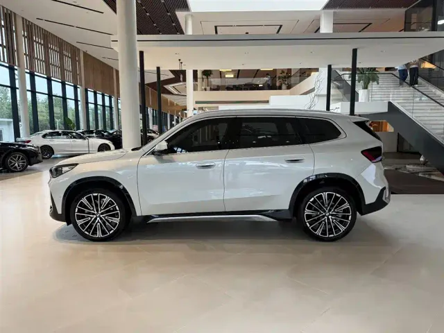 BMW X1 — Фото автомобиля 9