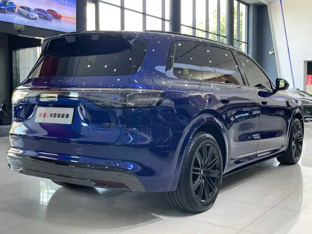 Aito M8 — Фото автомобиля 4