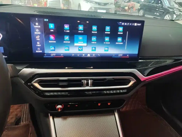 BMW i3 — Фото автомобиля 12