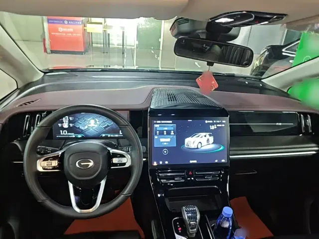 GAC Trumpchi M8 — Фото автомобиля 9
