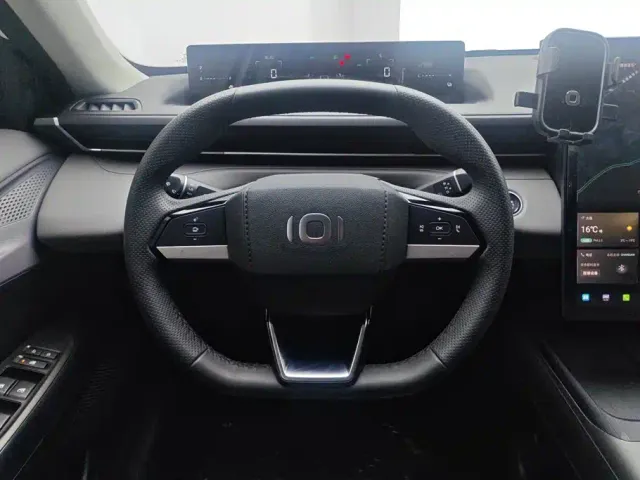 Changan Qiyuan A05 — Фото автомобиля 15