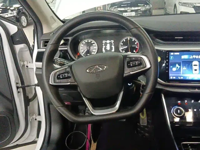 Chery Arrizo 5 — Фото автомобиля 10