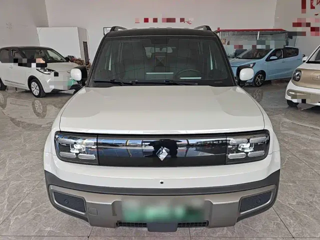 Baojun Yep Plus — Фото автомобиля 2