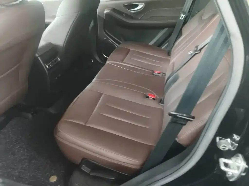 Jetour Jetour X90 PLUS 2023 Facelift 1.5T Manual Western-style House 5-seater — Фото автомобиля 16