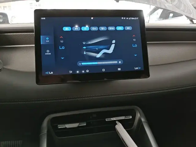 BYD Qin PLUS — Фото автомобиля 12