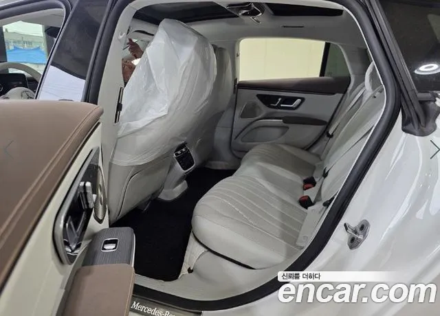Mercedes-Benz EQS — Фото автомобиля 7