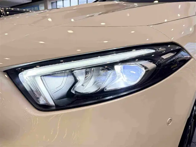 Mercedes-Benz A-Class — Фото автомобиля 14