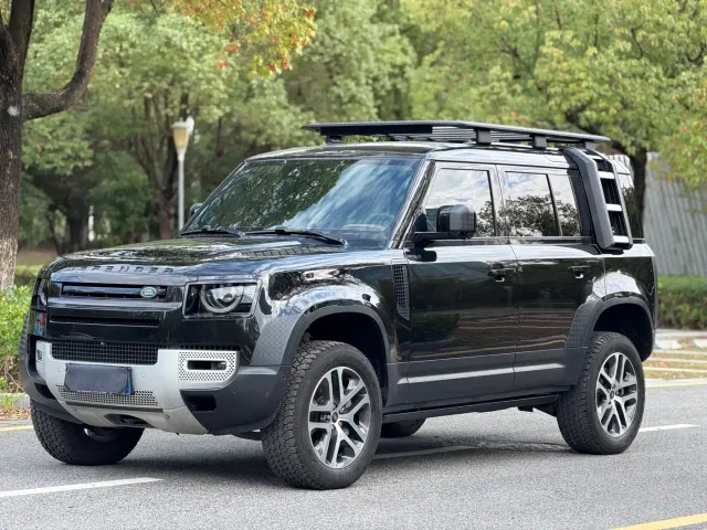 Land Rover Defender — Фото автомобиля 2
