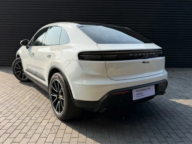 Porsche Macan EV — Фото автомобиля 5