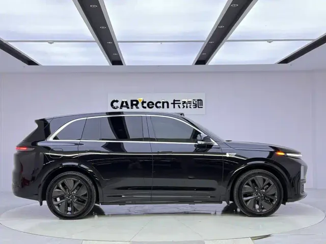 Li Auto L7 — Фото автомобиля 6