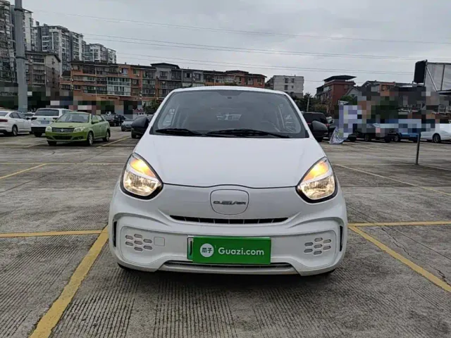 Roewe Clever — Фото автомобиля 2