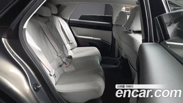 Hyundai Grandeur GN7 — Фото автомобиля 18