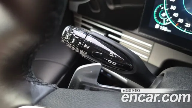 Hyundai Grandeur Exclusive — Фото автомобиля 15