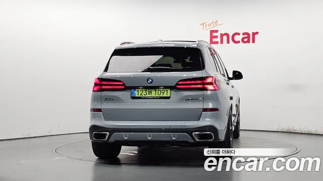 BMW X5 — Фото автомобиля 3