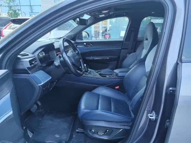 Lynk & Co 05 EM-P — Фото автомобиля 3
