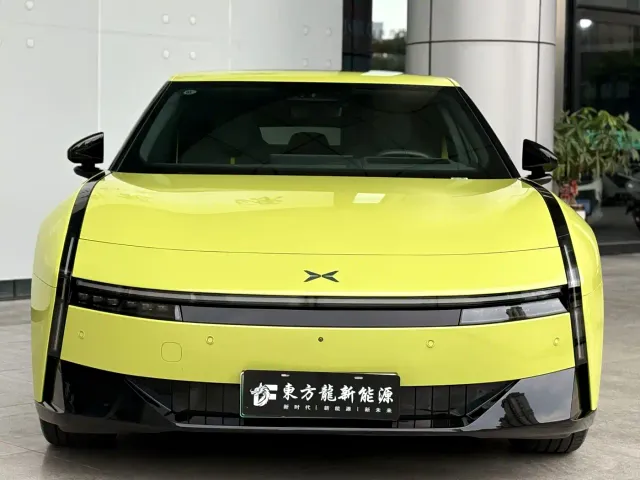 Xpeng P7 — Фото автомобиля 2