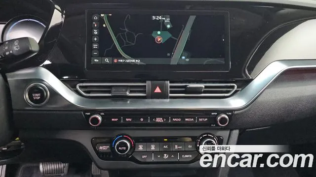 Kia Niro — Фото автомобиля 15